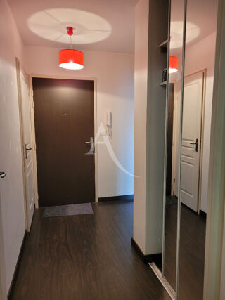  Appartement à louer 2 pièces 45 m²