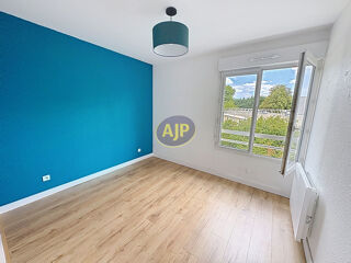  Appartement à louer 3 pièces 70 m²
