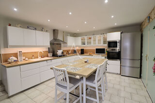  Maison � vendre 7 pi�ces 230 m�