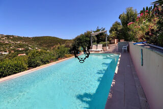 Maison 7 pièces 188 m² · à Roquebrune-sur-Argens · 188 m² · 840 000 €