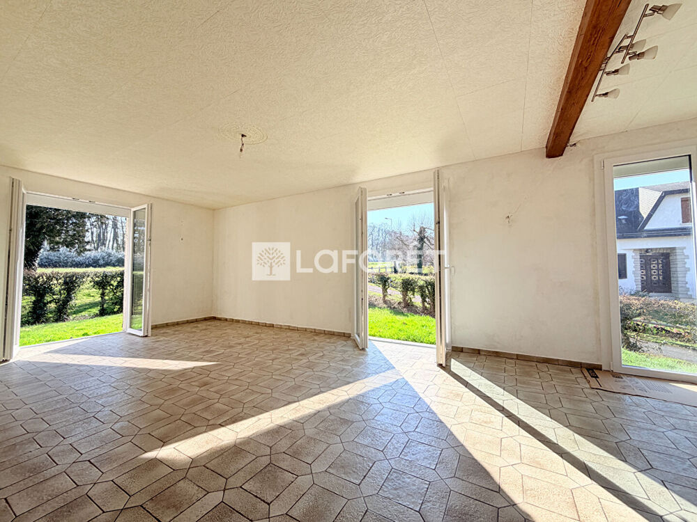 Location Maison Maison Familiale à Vouziers, 118.21 m² Vouziers