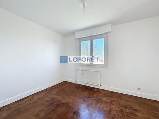  Appartement à louer 3 pièces 55 m²