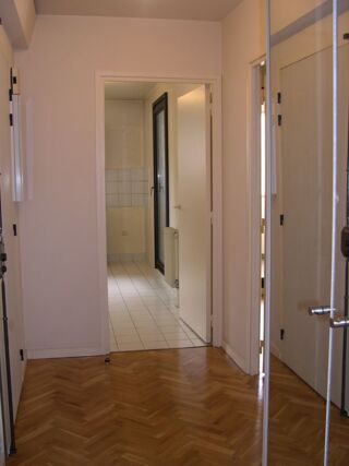  Appartement à louer 3 pièces 71 m²