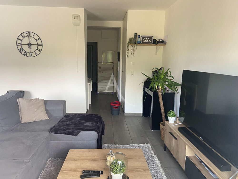 CHELLES - 2 PIECES DANS RESIDENCE RECENTE