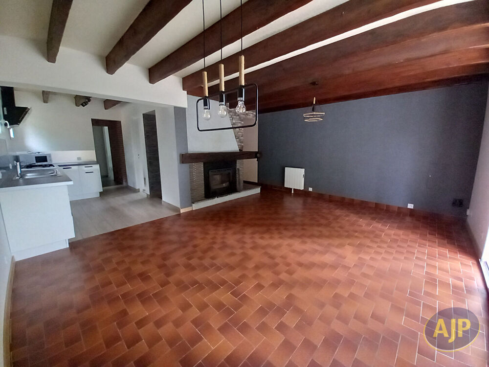 Maison à étage T5 sur Bégadan