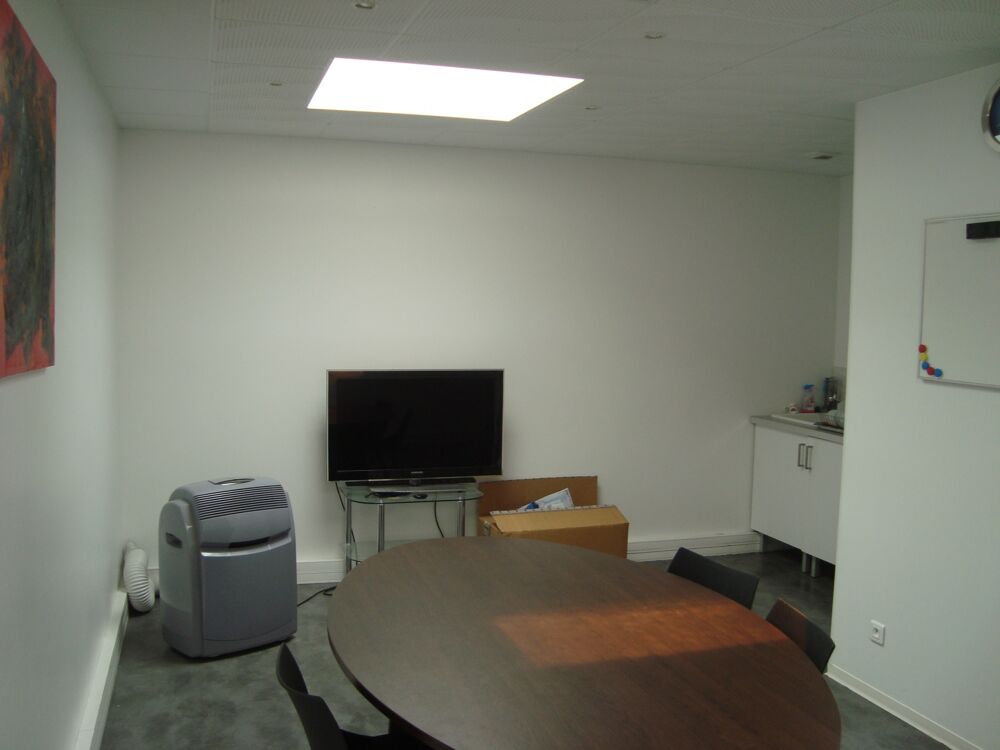   Local commercial - 7 pièce(s) - 133.74 m2 Besancon