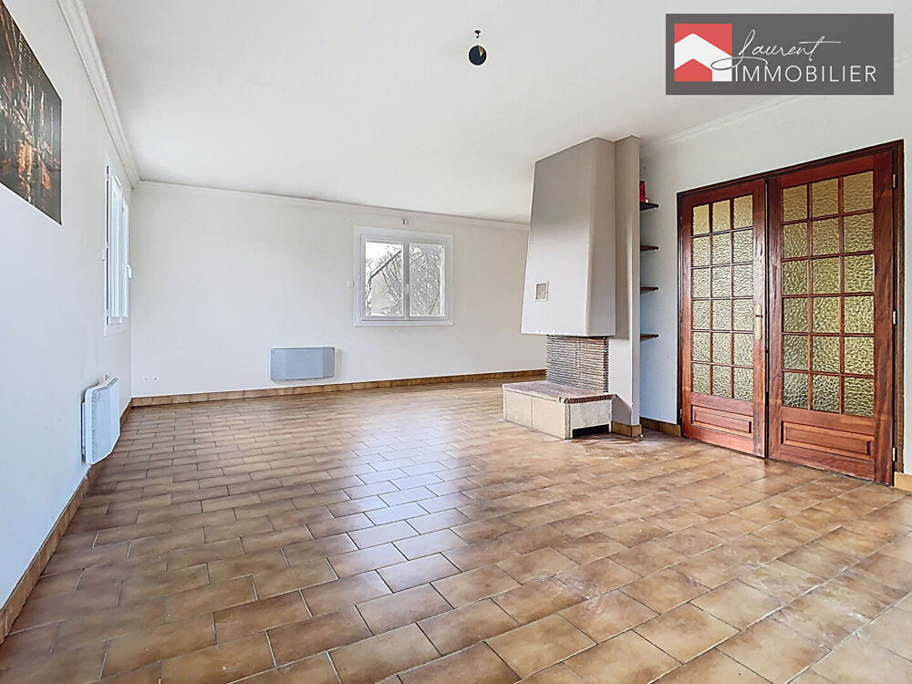 Maison familiale avec fort potentiel sur 2 373 m² de terrain - 01190 CHEVROUX