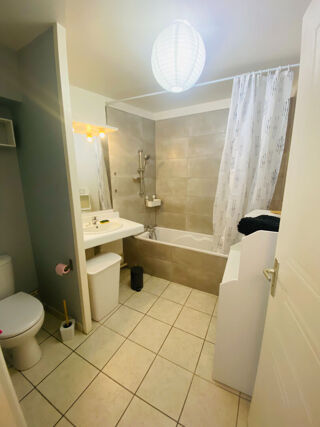  Appartement à louer 2 pièces 37 m²