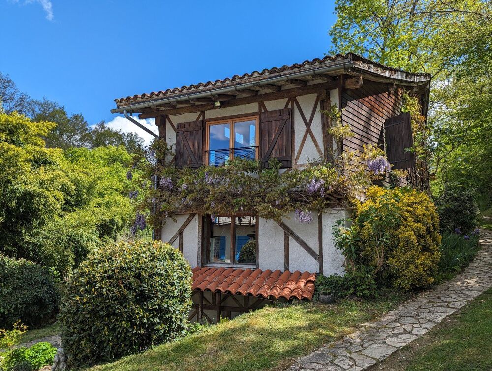 Vente Maison Propriété sur 2.5 Ha avec rivière La bastide de serou