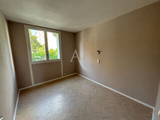  Appartement à louer 3 pièces 54 m²