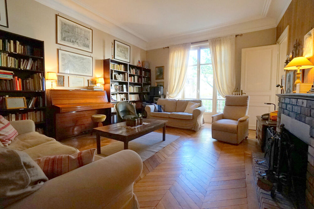 Maison bourgeoise avec dépendance 4 chambres Flins Sur Seine