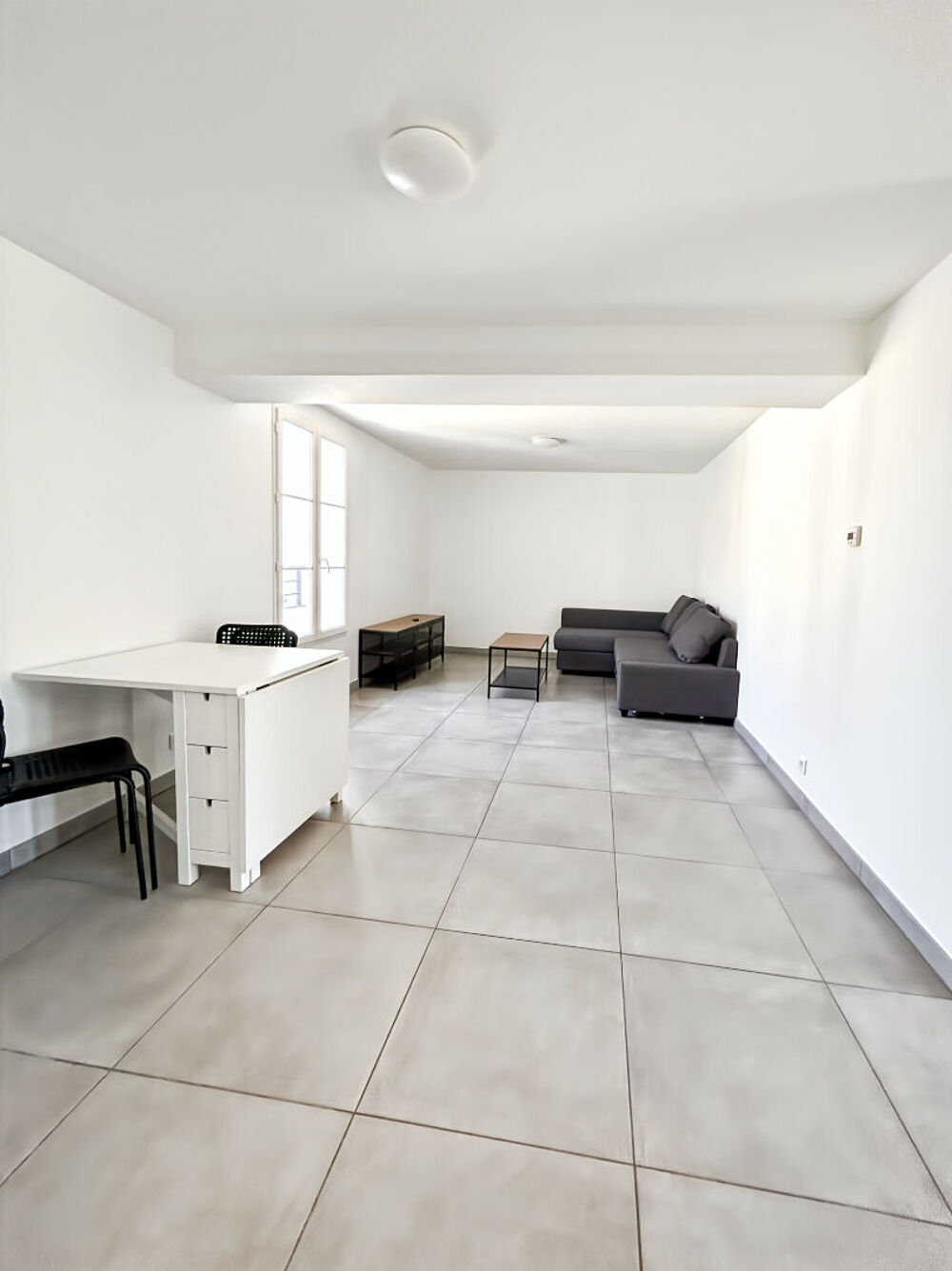 À LOUER - APPARTEMENT MEUBLÉ DUPLEX - MENNECY