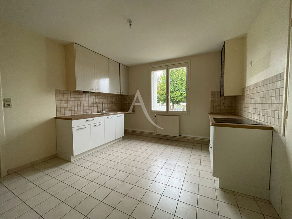 Location Maison Maison plain-pied SAINTES Saintes