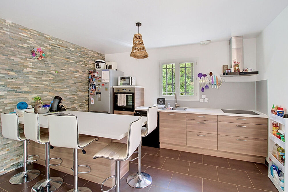 Vente Maison A VENDRE à BARGEMON - Maison avec 4 chambres et GARAGE de 60m² Bargemon