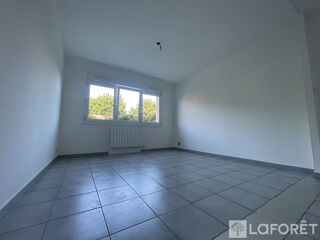  Appartement à louer 2 pièces 47 m²