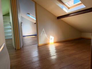  Appartement à louer 3 pièces 52 m²