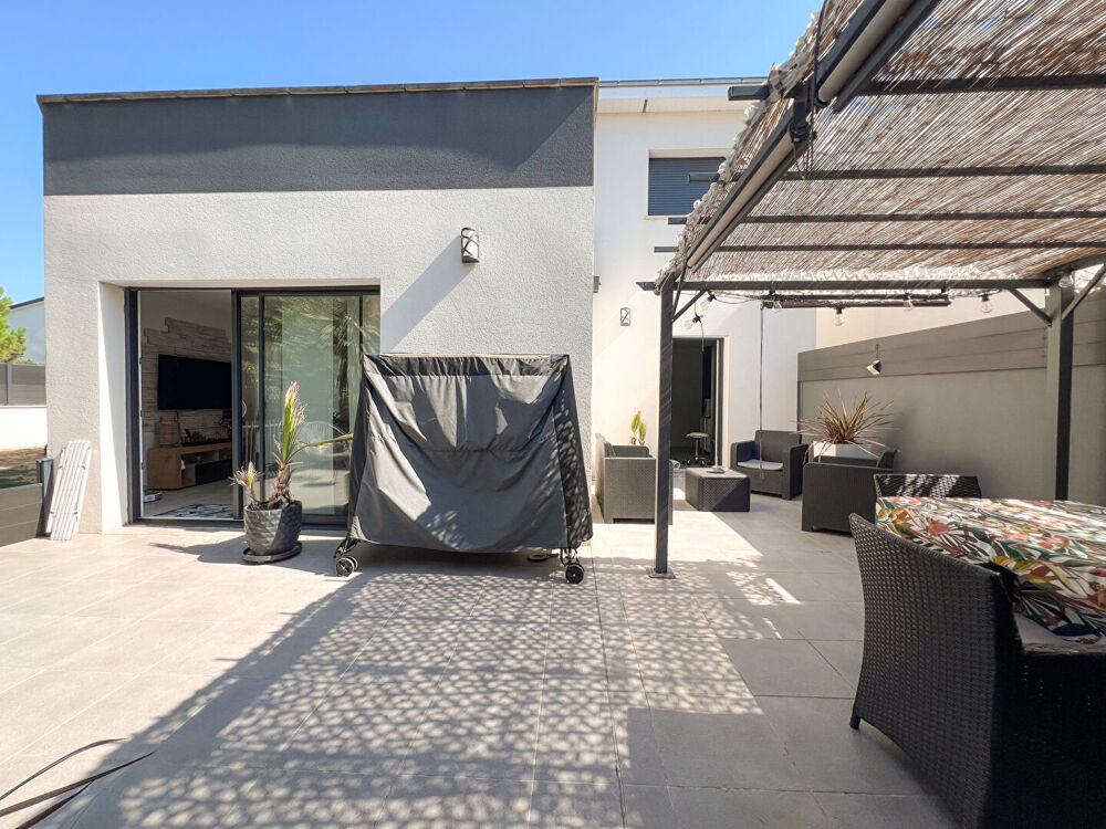 Maison 6 pièces 160 m² · à Trelaze · 160 m² · 493 500 €