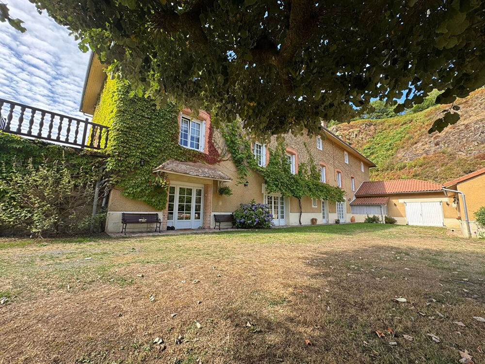 HAUTE VIENNE - Moulin enchanteur au coeur de 7,5 hectares de nature, sans voisins