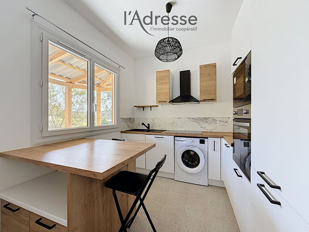 Location Appartement ALATA - LOCATION À L'ANNÉE - T2 MEUBLÉ AVEC TERRASSE Alata