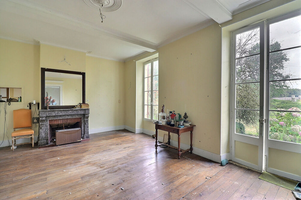 VENTE d'une maison de 15 pièces (512 m²) à SARBAZAN