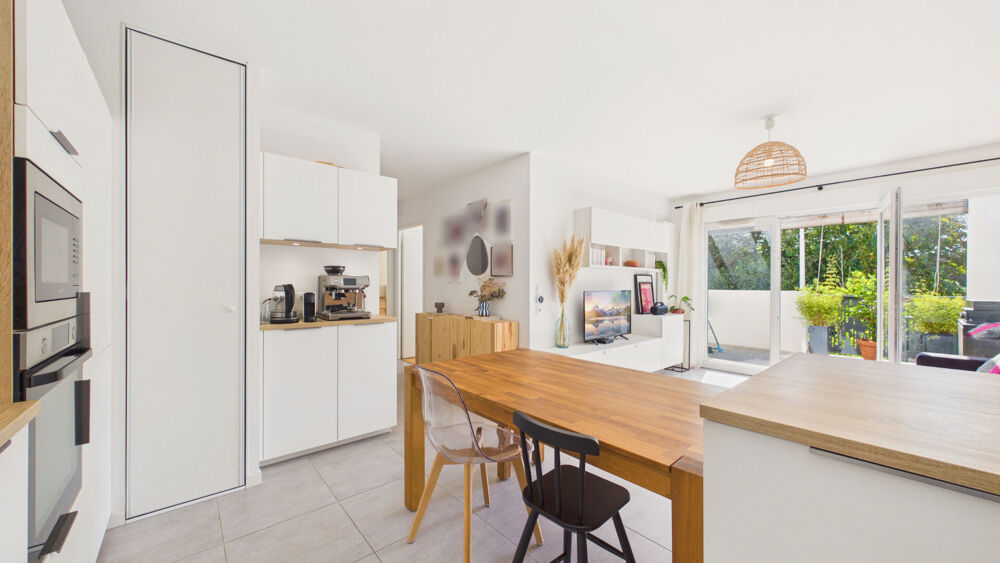 Vente Appartement Appartement T3 récent avec terrasse et double stationnement (Boxable) Bayonne