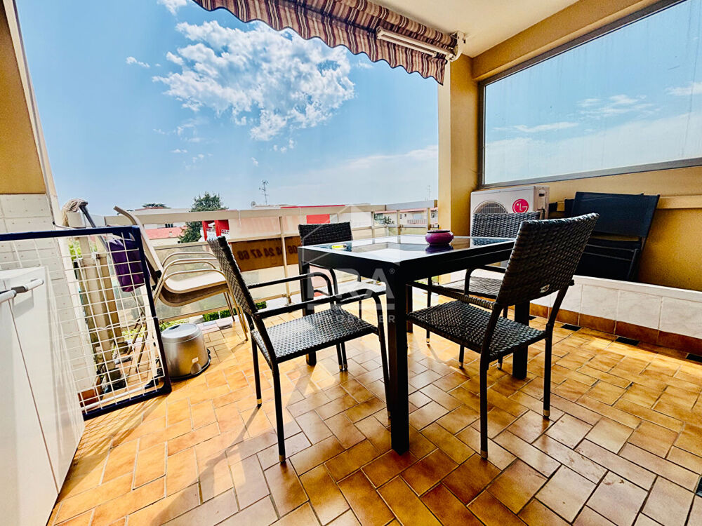 Vente Appartement Proche mer T3 traversant avec grande terrasse Cagnes sur mer