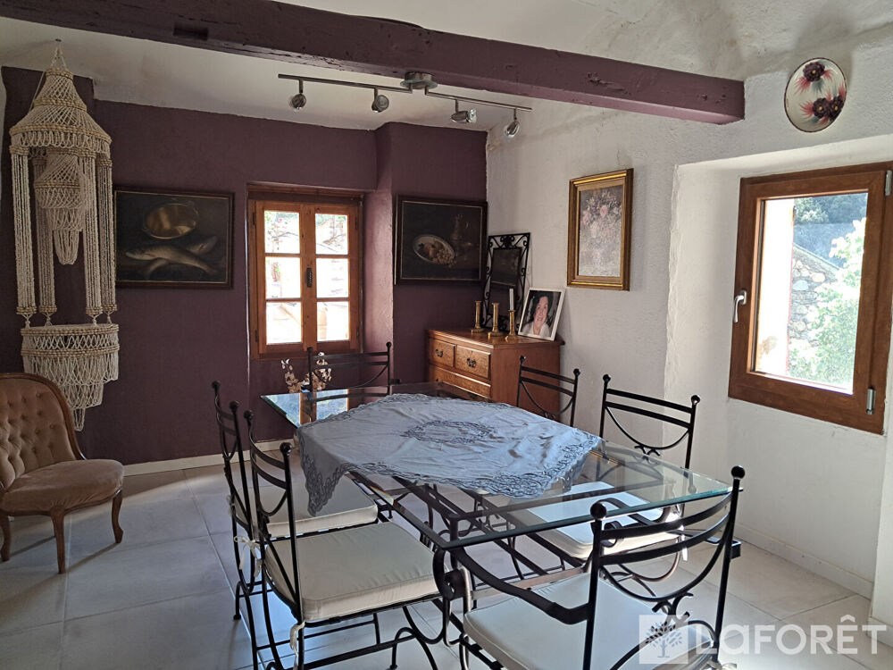 Vente Maison MAISON DE VILLAGE CONAT - 6 pièce(s) - 140 m2 . Terrasse avec vue. Conat