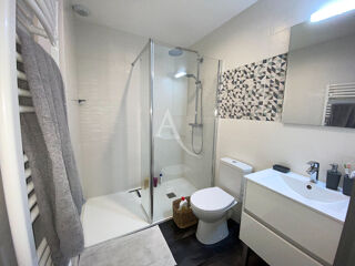  Maison  vendre 8 pices 194 m