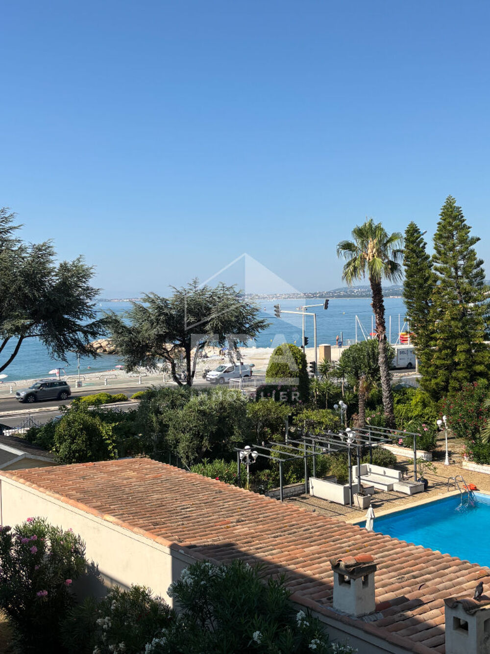 Vente Appartement 2 PIECES VUE MER CALME TERRASSE ET GARAGE Cagnes sur mer