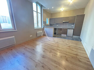  Appartement à louer 2 pièces 45 m²