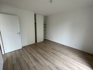  Appartement à louer 2 pièces 42 m²