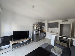  Appartement à louer 2 pièces 39 m²