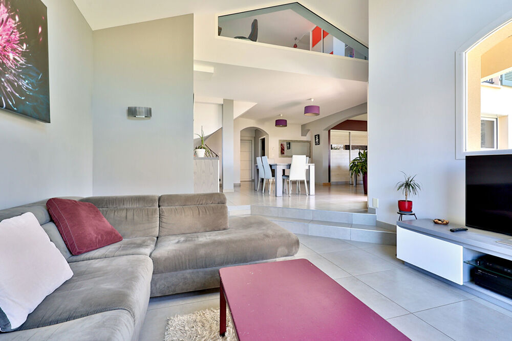 Maison 5 pièces 160 m² · à Taluyers · 160 m² · 610 000 €