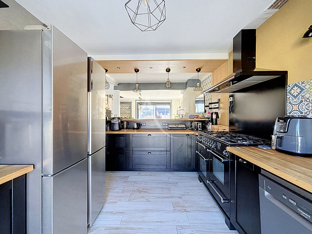 Vente Maison Maison Angers rénovée de 170 m2 avec studio indépendant Angers