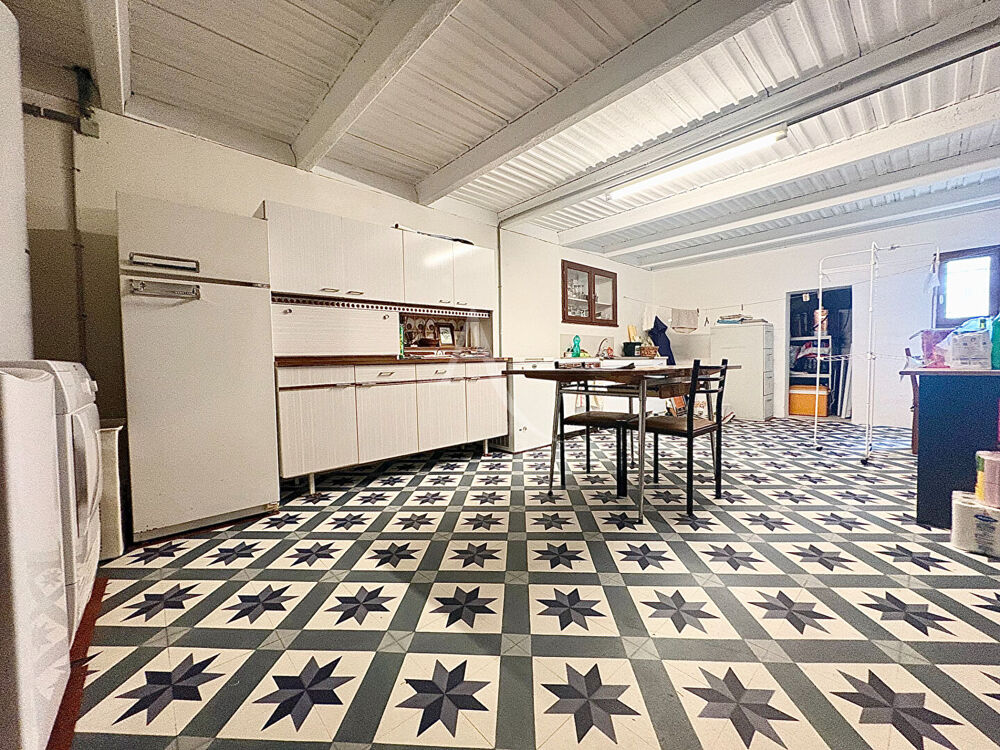 Maison Montmorillon 8 pièce(s) 153.57 m2