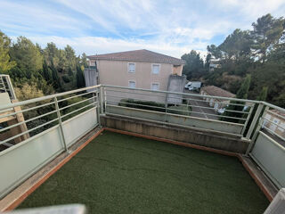  Appartement à louer 2 pièces 33 m²
