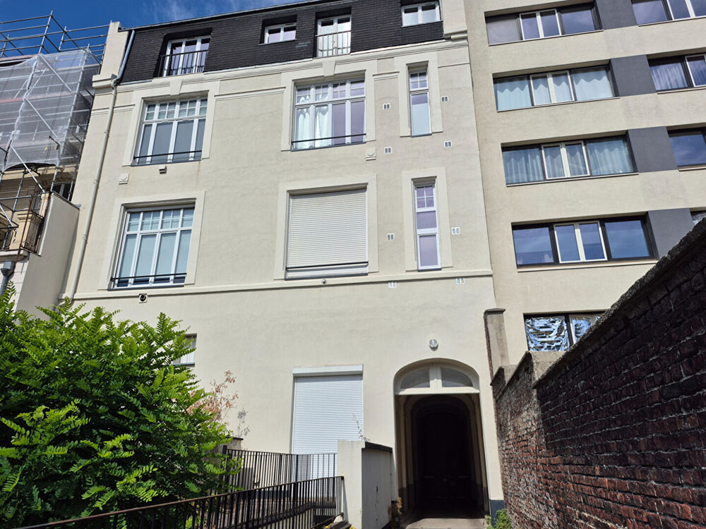 Vente Appartement Lille VAUBAN : Studio + cave  face à l'université Catholique Lille