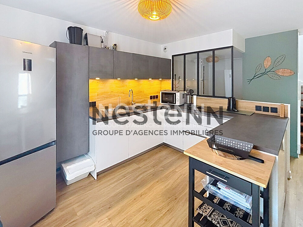 A VENDRE - T3 rénové 67 m² - PLEIN CENTRE DE SURZUR
