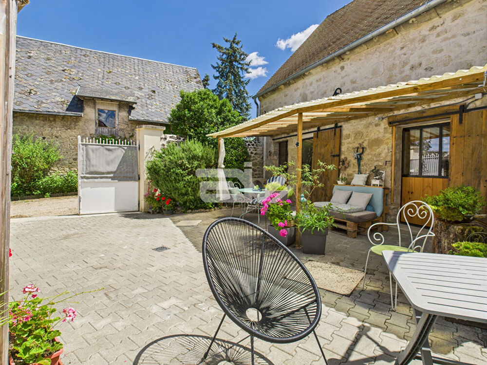 Charmant ensemble immobilier en pierre avec gîte