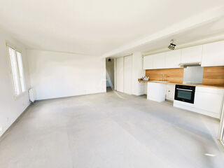 Appartement à louer 3 pièces 63 m²