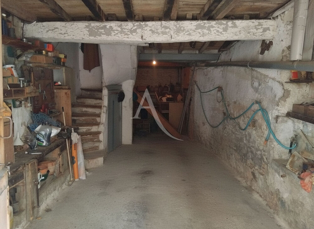 Maison 3 pièces 91 m² · à Montlaur · 91 m² · 34 900 €