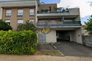  Parking / Garage à vendre 