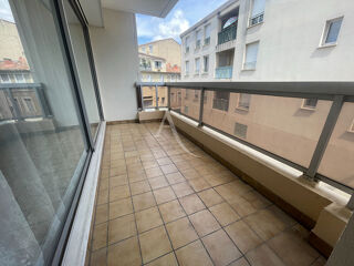  Appartement à louer 2 pièces 46 m²
