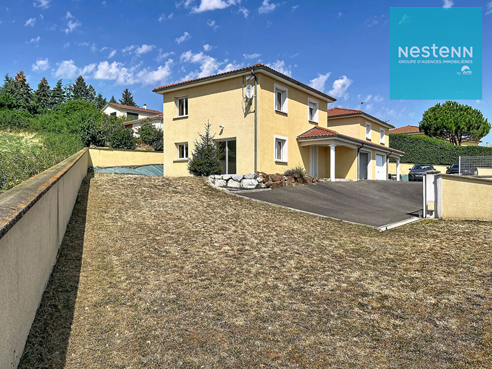 Villa 3 chambres dans un secteur recherché de Montbrison - Mitoyenne par le garage - Places de parking attitrées