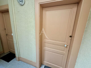  Immeuble  vendre 10 pices 200 m