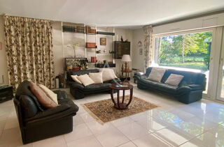  Maison  vendre 7 pices 210 m