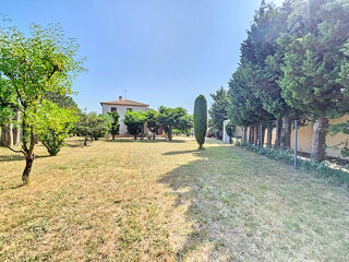 Vente Maison Maison Pujaut 5 pièce(s) 234 m2 - MAISON AVEC DEPENDANCES - TERRAINN 1760 m² - GARAGE Pujaut