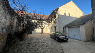 Immeuble à vendre 13 pièces 275 m²