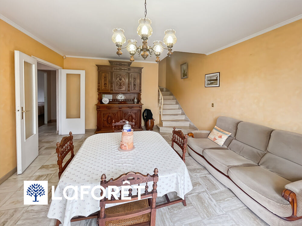 Maison traditionnelle 5 pièces à vendre à Sainte Geneviève des Bois - Réf 12701