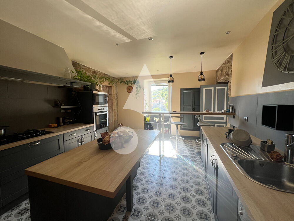 Vente Maison Maison en pierre à vendre aux Assions. Proche Les Vans. Charme authentique, dépendances et fort potentiel Les assions